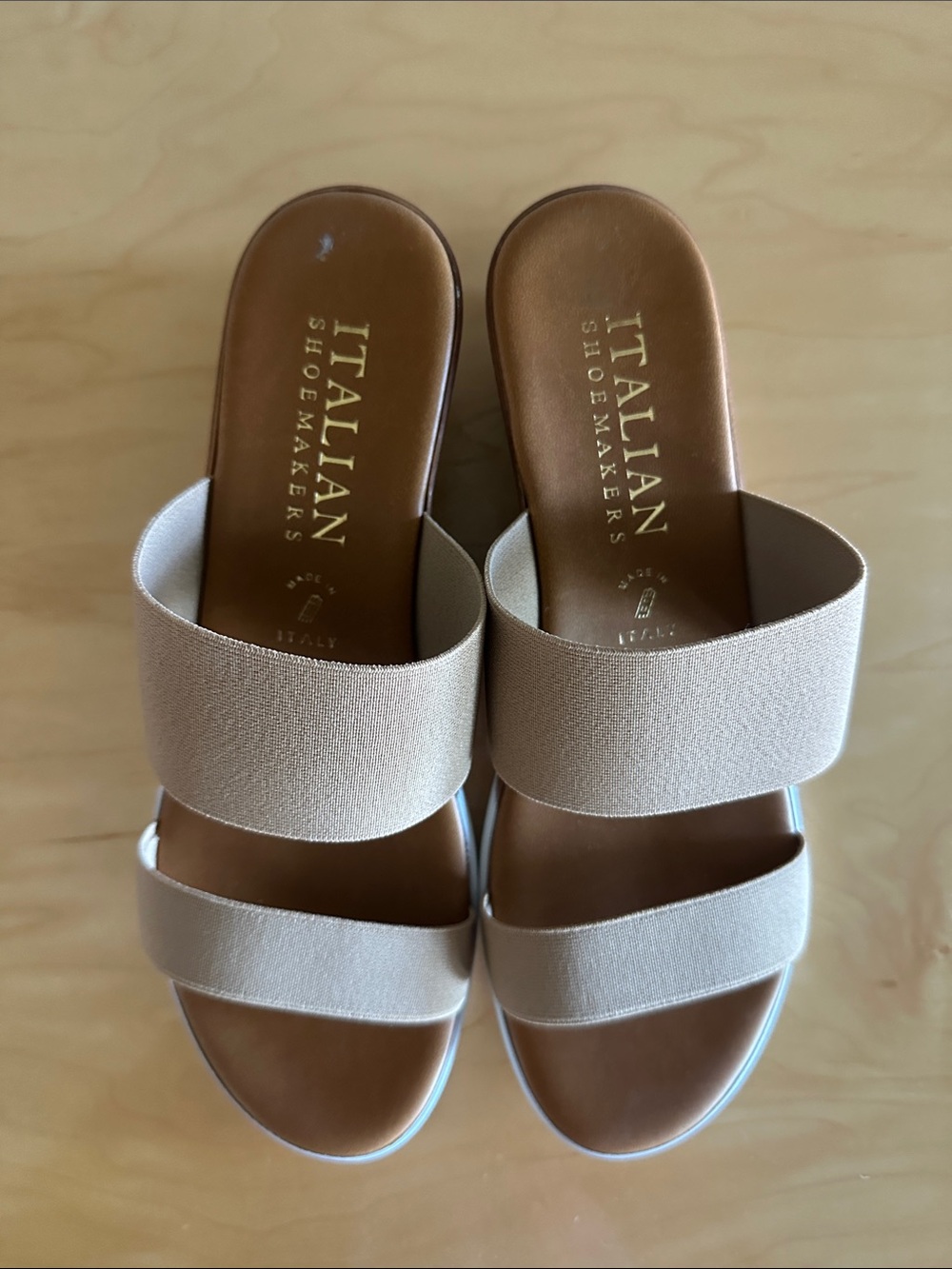 Italian Shoemakers Women's Beige Slide Sandals